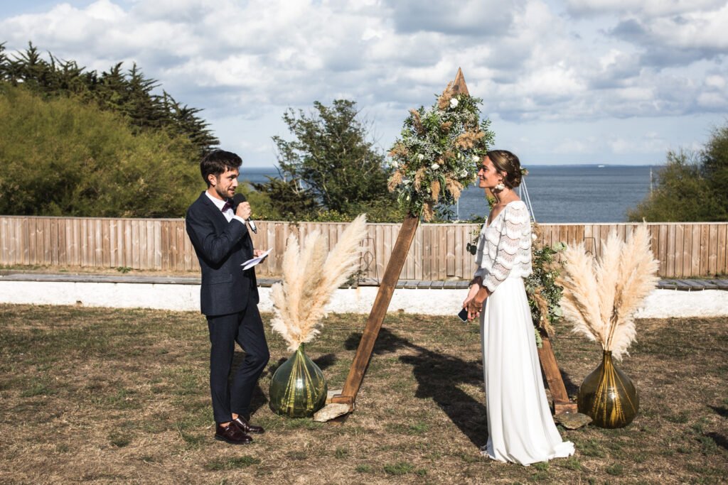 cérémonie laïque à Belle-Île-en-Mer en Bretagne