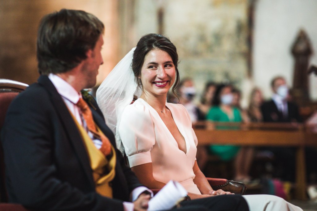 cérémonie de mariage à l'église de Saint-Emilion